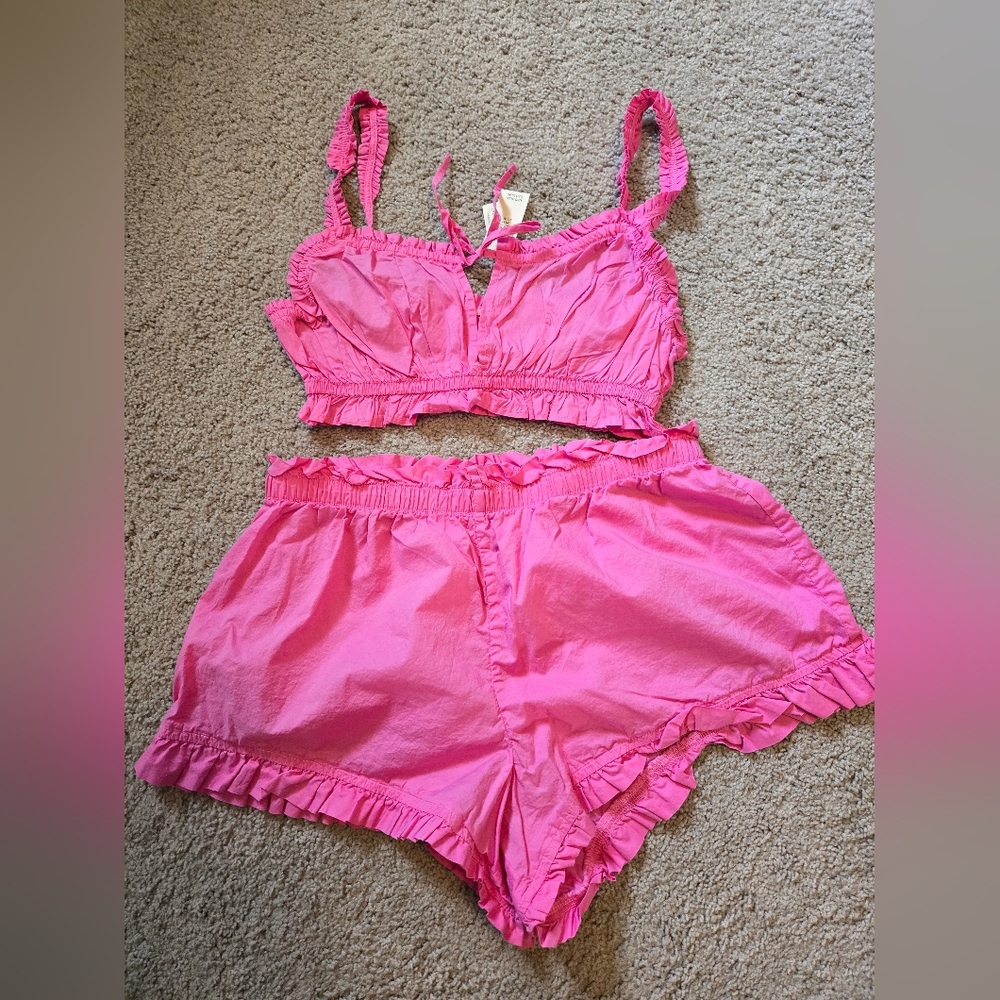Aerie set